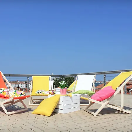 Sunny Terrace Хостел Венеция