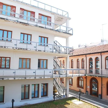 Sunny Terrace Venedig